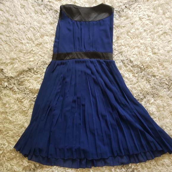 Black and Blue Preppy Uniform FOREVER 21 - Picture 3 of 4